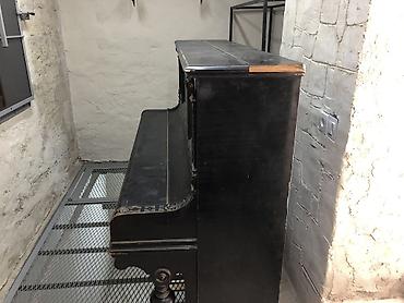 ikinci el gitara: Gədimi pianino! — 8