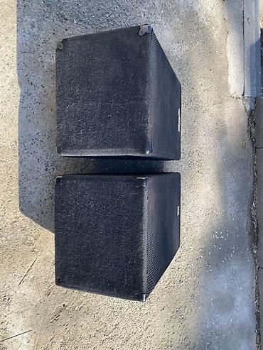 səs yazan yüklə: Electro‑Voice (EV) passiv səsgücləndirici akustika – 2 ədəd
Monitor — 2