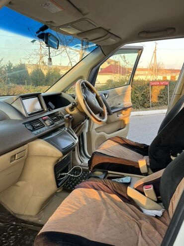 Honda: Honda Elysion: 2004 г., 2.4 л, Автомат, Газ, Минивэн — 10