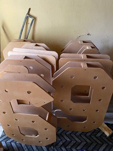 Dekorlar və bəzəklər: 4 dekor 1 -10 a kimi rəqəmlər Görduyunuz hər şey bir qiymətə qeyd — 11