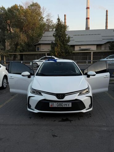 Toyota: Toyota Corolla: 2019 г., 1.2 л, Вариатор, Бензин, Седан — 1