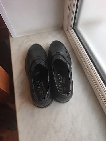 yay ayaqqabı: Kişi loafer ayaqqabıları – qara rəng, klassik penny loafer dizaynı - — 5