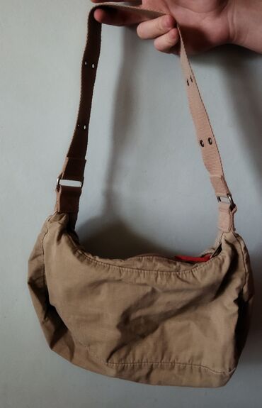 Çantalar: Brend əl çantaları,Roxy 20manat,qara dəri 7man,hermes ağ12man — 2