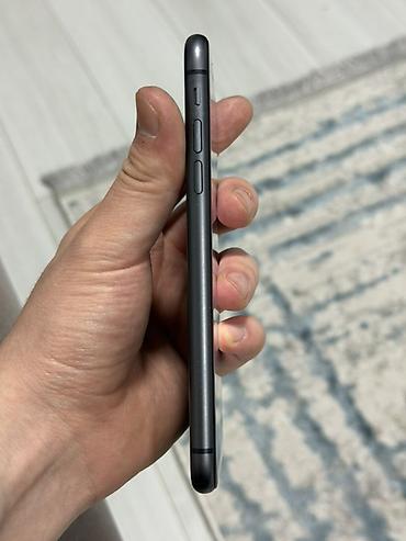 Apple iPhone: IPhone 11, 64 ГБ, Черный, 69 % — 8