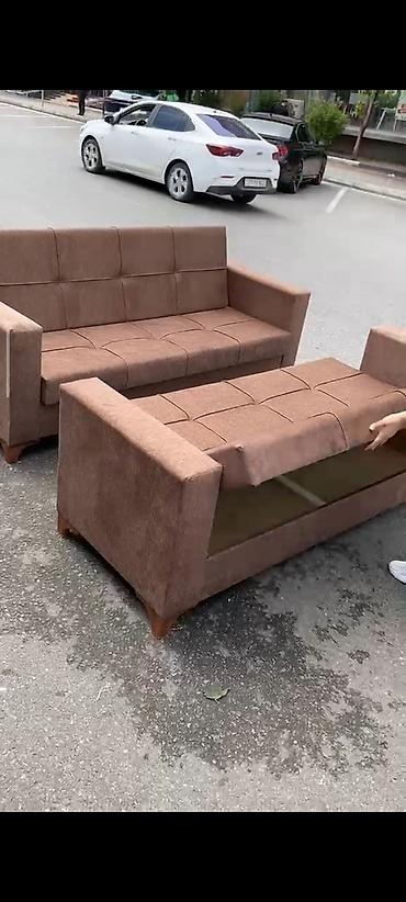 Yeni, Divan-kravat, Divan, Bazalı, Açılan
