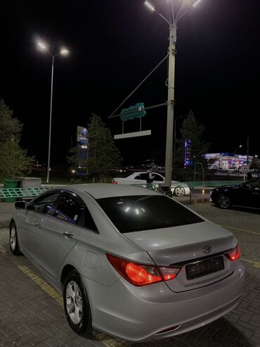 Hyundai: Hyundai Sonata: 2011 г., 2 л, Автомат, Газ, Седан