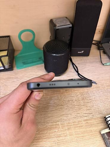 iphone 7 iphone: Smartfon – qara rəng, düz kənarlı korpus Ekranı dəyişib, qutusu var — 2