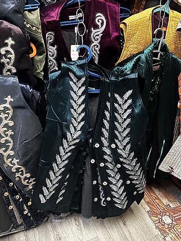 Другие жилеты: Другие жилеты XS, S, M, цвет - Черный — 9