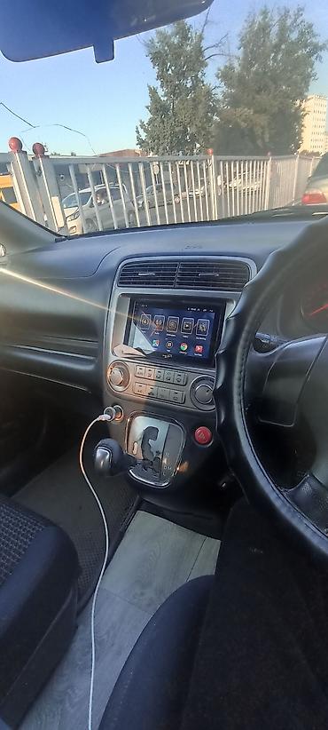 Продажа авто: Honda Stream: 2003 г., 2 л, Автомат, Бензин, Универсал — 4