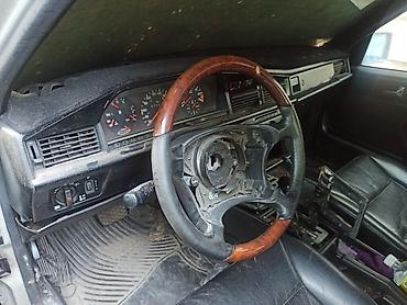 дрифтер: Mercedes-Benz 190: 1989 г., 2.6 л, Автомат, Бензин, Седан — 10