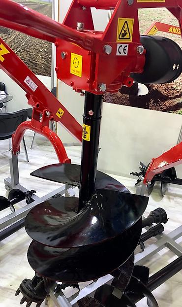 Другие виды копалок: Навесной ямобур диаметр бурения / глубина бурения 20 см (200 мм) / — 18