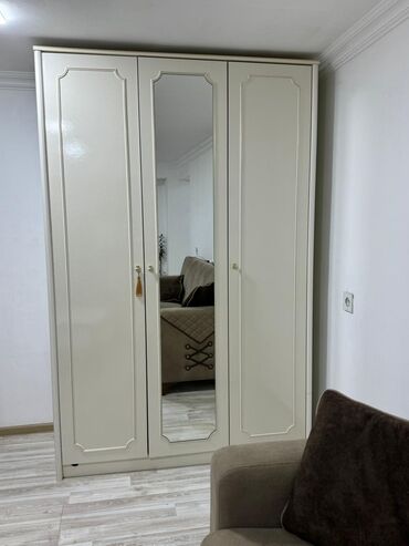 hamam dolapları: Dolab satilir 265azn. Unvan bine m 4127 nigaz