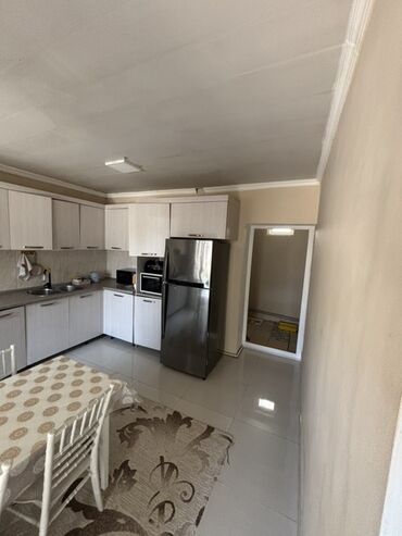 Həyət evləri və villaların satışı: 4 otaqlı, 170 kv. m, Kredit yoxdur, Orta təmir — 16