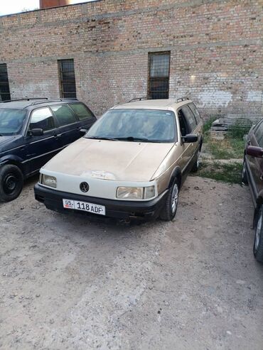 runx alex: Volkswagen Passat: 1988 г., 1.8 л, Механика, Бензин, Универсал