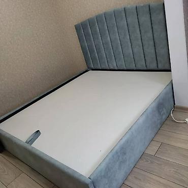 лечебный кровать: Мягкие кровати с высоким изголовьем и подъемным основанием на заказ — 10