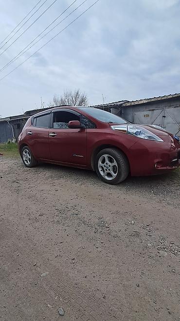 Nissan: Nissan Leaf: 2013 г., Электромобиль, Хэтчбэк — 2