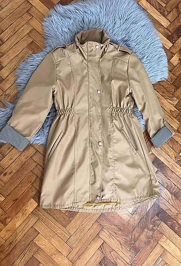 reserved nis: Bež ženska parka/jakna srednje dužine S/M - Boja: klasčna bež - Kroj — 1