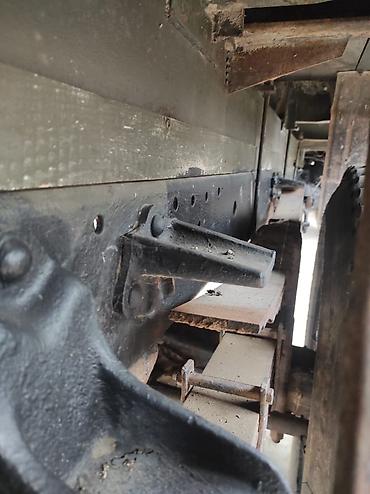 7 nəfərlik avtomobillər: 1992 il, motor 8 l, Bort, İşlənmiş — 6