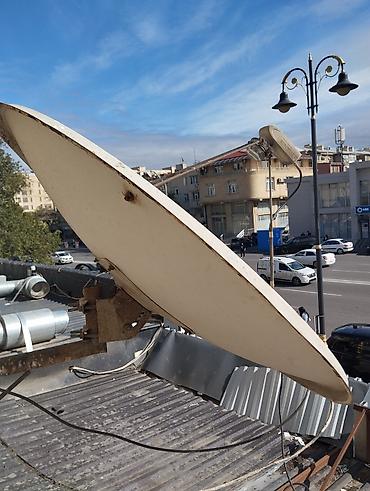 box tv: Peyk anten sistemi – ofset tipli metal güzgü və LNB başlıqla. Çanaq — 1
