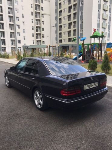 43 elan | NƏQLIYYAT: Mercedes-Benz 240 2.4 l. 2000 | 300000 km