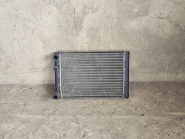 вентилятор охлаждения двигателя: Радиатор охлаждения VW Golf 3 / Vento 1.4 - 1.6, 1995г.в. Оригинал
