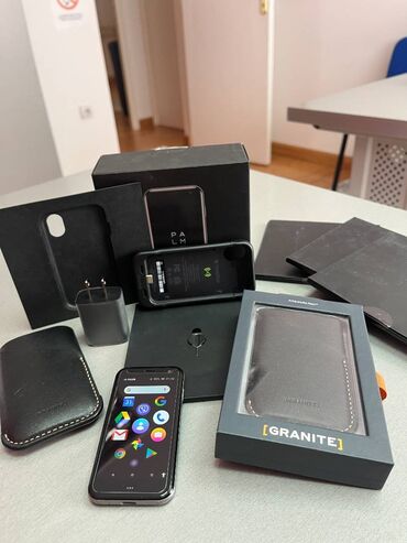 Ostali mobilni telefoni: PALM mobilni telefon u fabričkom pakovanju, sa svim dodacima: -punjac — 9