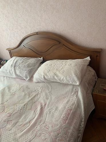 dosek uzleri: Taxta ikinəfərlik çarpayı və başlıq dəsti - Material: massiv ağacdan — 1