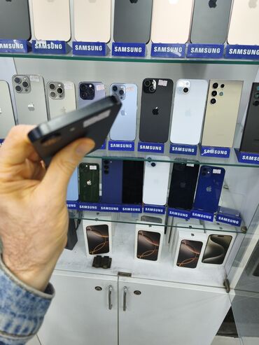 Apple iPhone: IPhone 16e, 256 GB, Qara, Face ID — 9