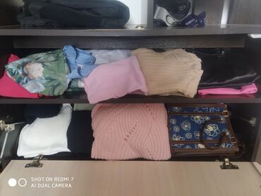 дизель отдам даром: Женские вещи размер 42-44. в отличном состоянии. можно на выход. общее