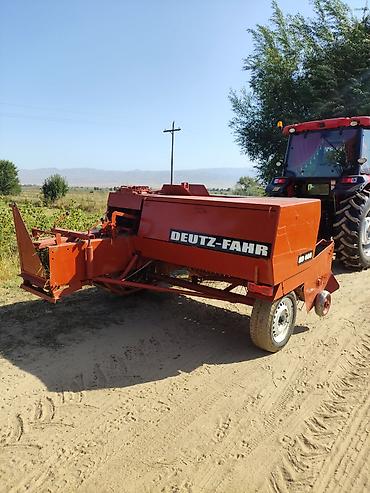 Грабли-волокуши: Пресс-подборщик тюковый Deutz-Fahr HD 400 - Тип: прицепной тюковый — 2
