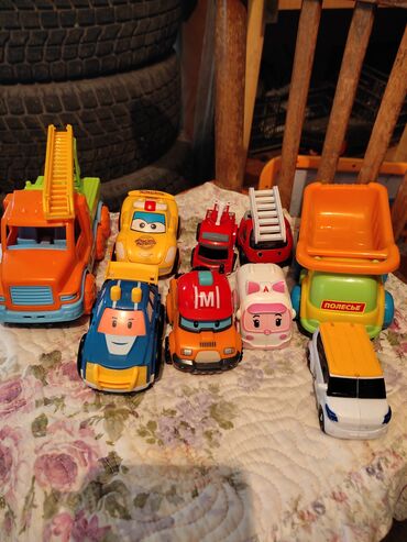 детские бу игрушки: Набор "Автопарк" оригинал 
цена окончательная
