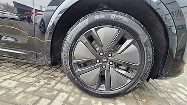 Lixiang: Lixiang L7: 2024 г., 1.5 л, Автомат, Гибрид, Кроссовер — 10