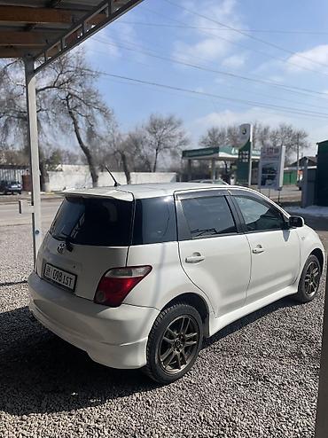 Toyota: Toyota Ist: 2004 г., 1.5 л, Бензин — 1