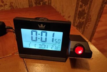 термометр и гигрометр купить: Часы-будильник электронные с проектором времени на потолок и стену(из