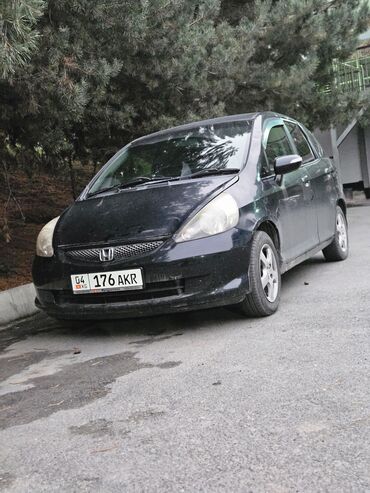 где купить машину дешевле: Honda Fit: 2005 г., 1.3 л, Типтроник, Бензин, Хетчбек