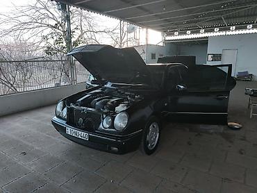 Mercedes-Benz: Mercedes-Benz E 240: 2.4 l | 1998 il Sedan — 1