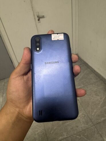 мобильный телефон самсунг: Samsung Galaxy A01, түсү - Көк