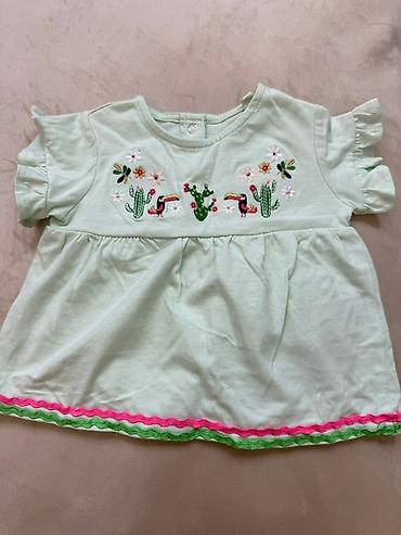 Futbolkalar: Futbolka, Qız üçün, 3 - 6 ay, Benetton — 9