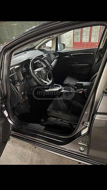 Honda: Honda Fit: 2018 г., 1.5 л, Автомат, Бензин, Хэтчбэк — 11