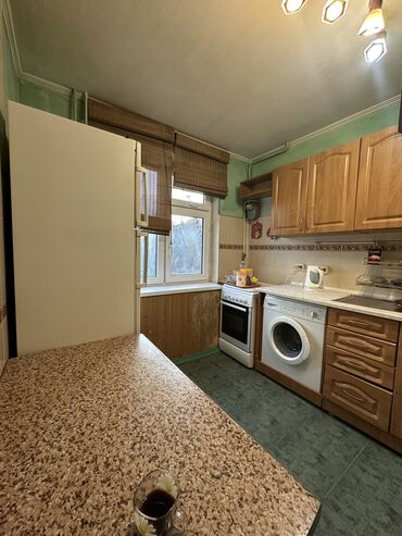 дом на продажу: 2 бөлмө, 52 кв. м, 104-серия, 4 кабат, Евроремонт