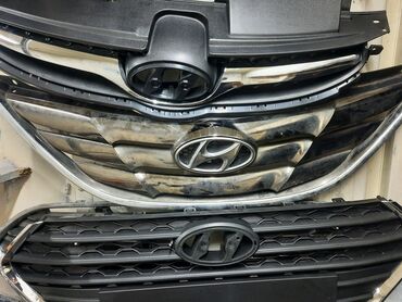 Решетки радиатора: Решетка радиатора Hyundai 2016 г., Б/у, Оригинал — 4