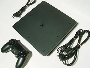 PS4 (Sony Playstation 4): U ponudi je Sony PlayStation 4.
Konzola je najnoviji SLIM model — 6