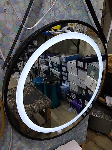 Круглое настенное зеркало с LED-подсветкой. - Диаметр: ориентировочно at lalafo.kg Круглое настенное зеркало с LED-подсветкой. - Диаметр: ориентировочно