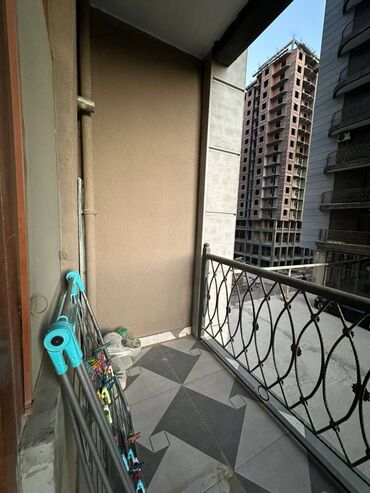 Uzunmüddətli kirayə mənzillər: Yasamal rayonu Qismət Şadlıq sarayının yanınında mənzil kirayə — 11