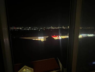 Uzunmüddətli kirayə mənzillər: Əhmədli metrosunun çıxışı M.Hadi küçəsində 4 otaq. Mərtəbə - 5/14 — 12