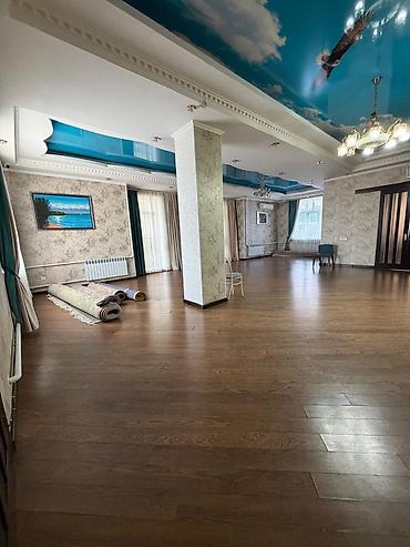 Долгосрочная аренда домов: 340 м², 7 комнат — 1