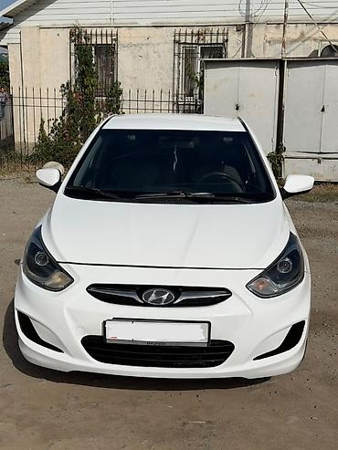 Hyundai Solaris: 2013 г., 1.6 л, Бензин, Седан