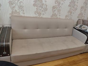 Ev və bağ: Bej rəngli yumşaq mebel dəsti – divan və 2 kreslo - Dizayn: açıq bej — 3