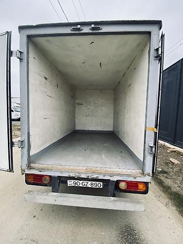 Hyundai: Hyundai : 2.5 l | 2009 il Van body type — 7