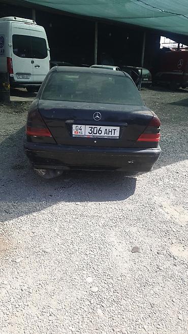 Унаа сатуу: Mercedes-Benz C-Class: 1997 г., 2.4 л, Кол менен иштөөчү, Бензин, Седан — 4